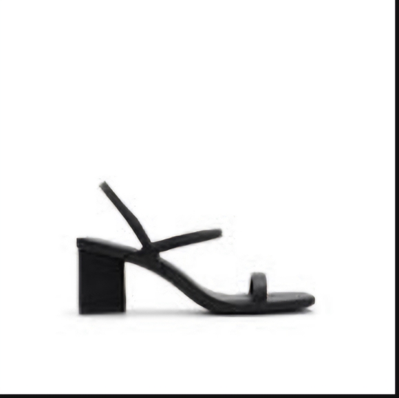NWOT- Call It Spring, Black Sandal, Size US 10 - Picture 6 of 6